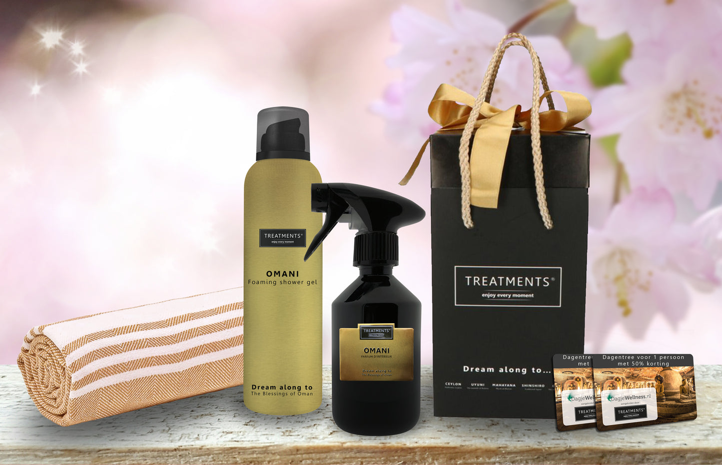 Treatments® - Geschenkbox Duschschaum & Kerze - Omani