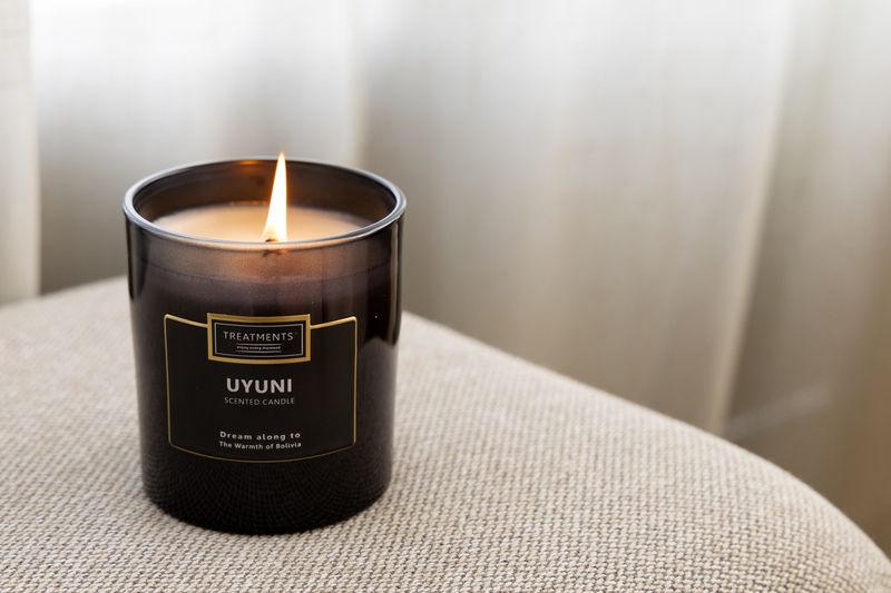 Treatments® - Geschenkbox Duftkerze - Uyuni - 380 Gramm