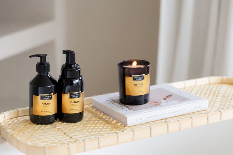 Treatments® - Duschschaum für Haare und Körper - Omani - 250 ml