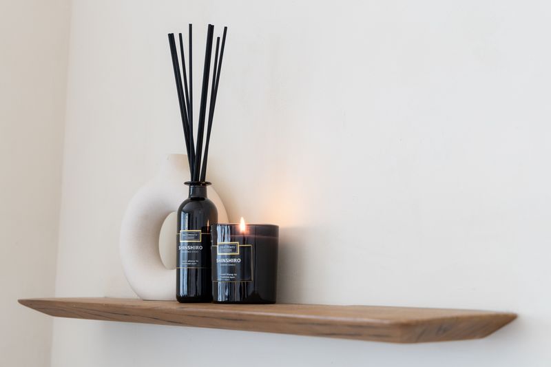 Treatments® - Scented Candle XL - Shinshiro - 560 grams