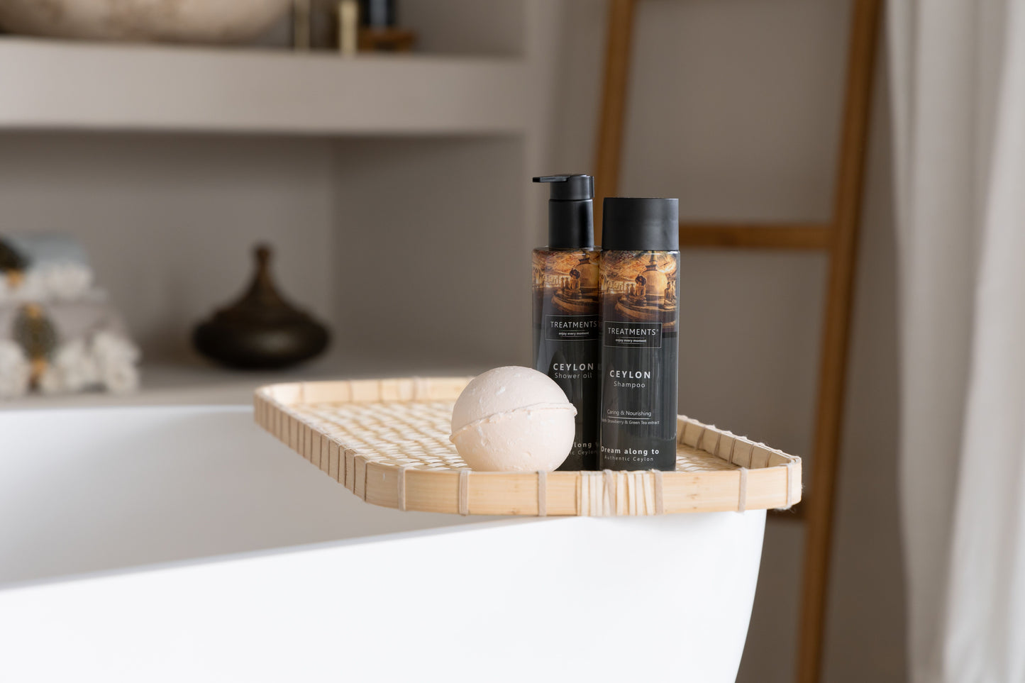 Treatments® - Wellness Bath Bomb - Ceylon - 280 gram